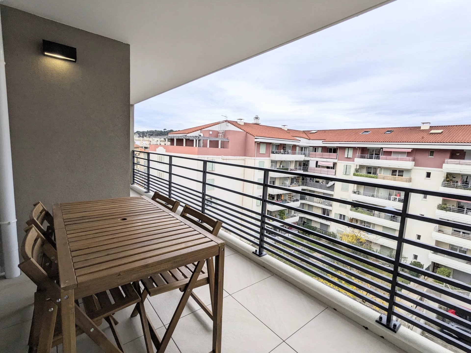 Appartement 3 pièces à vendre - Nice - Riquier - photo 2