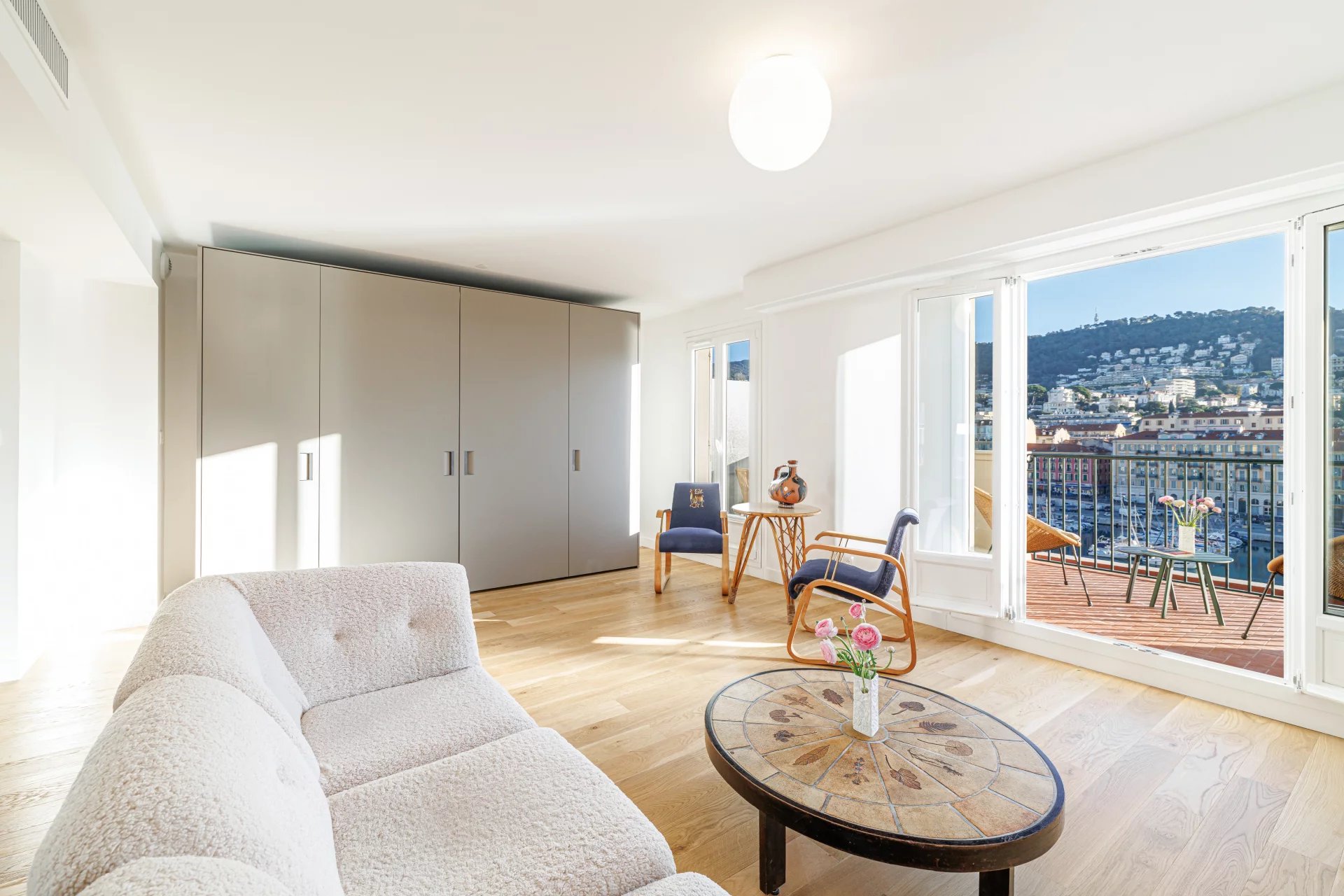 Appartement 3 pièces à vendre - Nice - Le Port - photo 2