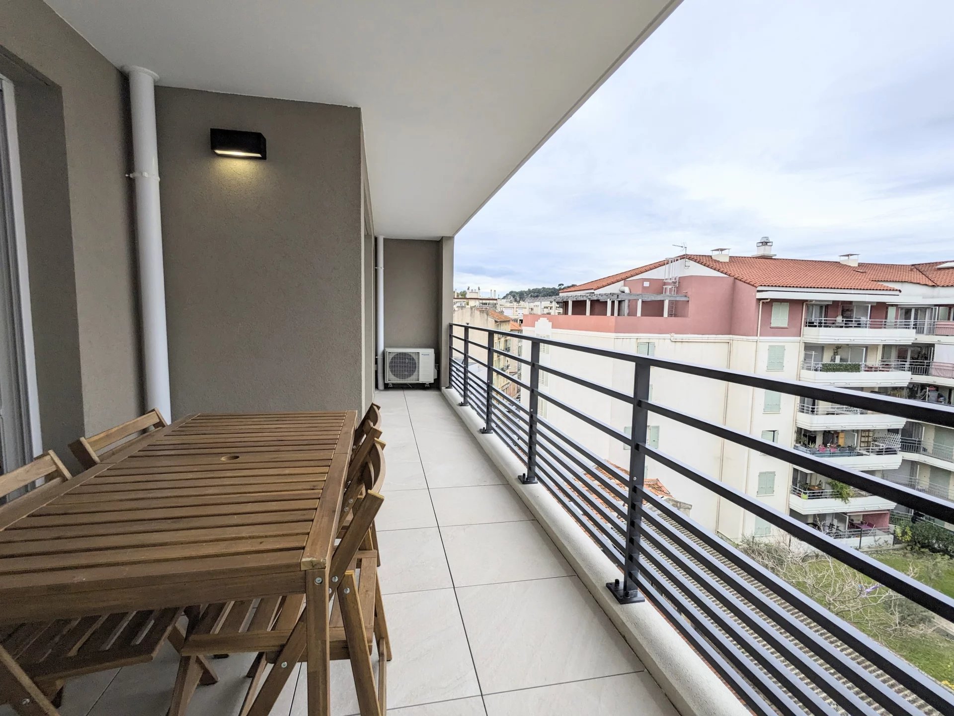 Appartement 3 pièces à vendre - Nice - Riquier