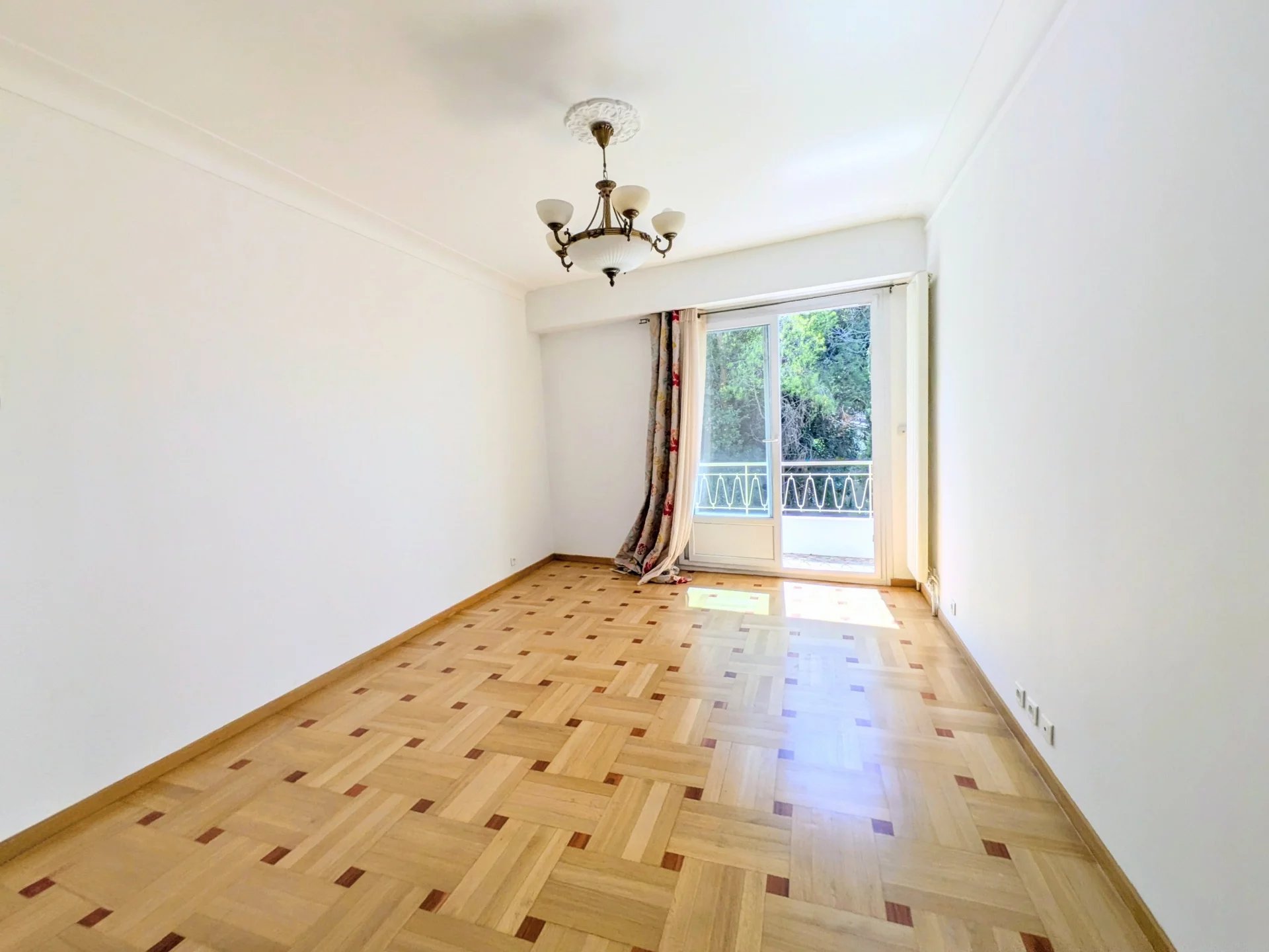 Appartement 2 pièces à vendre - Nice - Mont Boron - photo 2