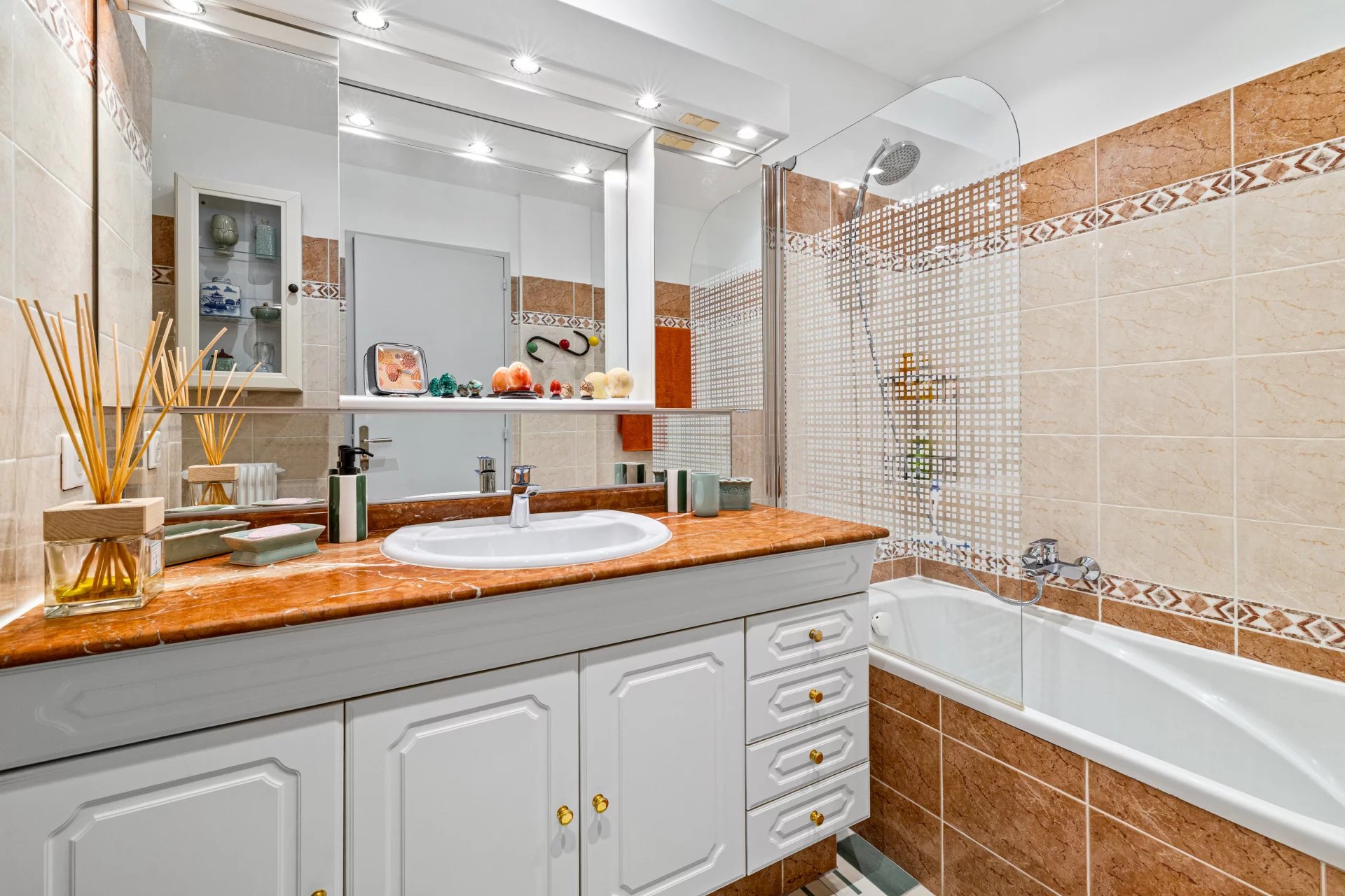 Appartement 4 pièces à vendre - Nice - Le Port - photo 22