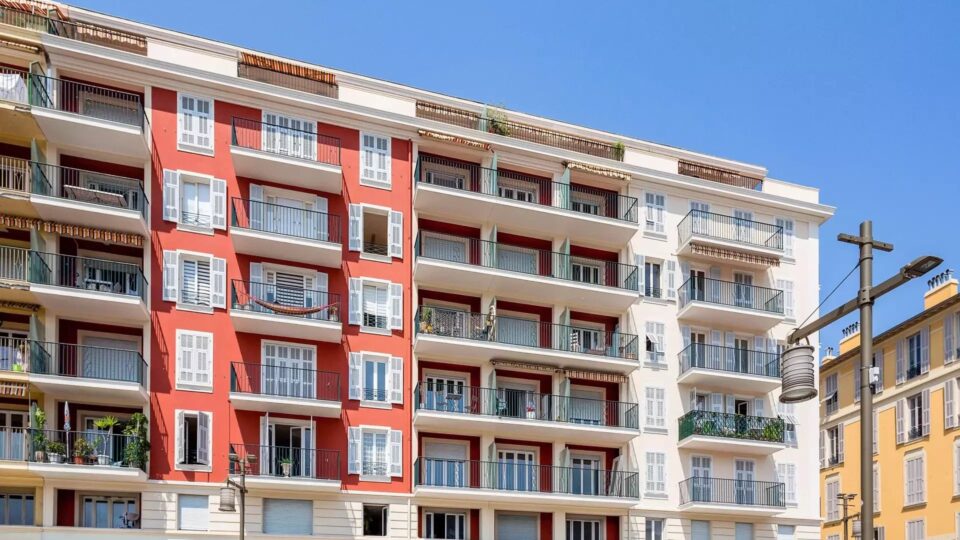 Location Garage / Parking 1 pièces Nice – Le Port