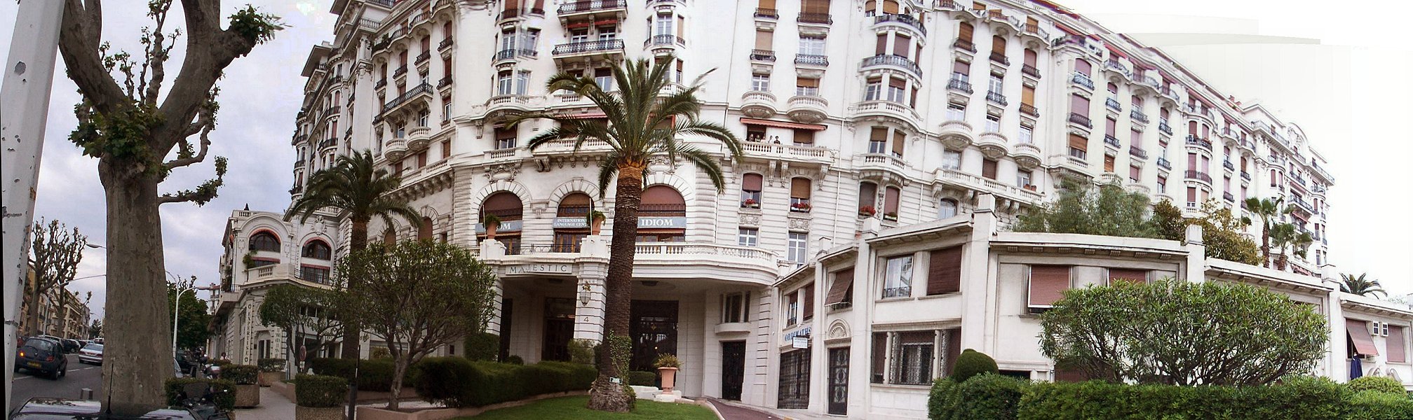 La façade du Majestic, ancien palace de 1906-1908, 4 boulevard de Cimiez à Nice