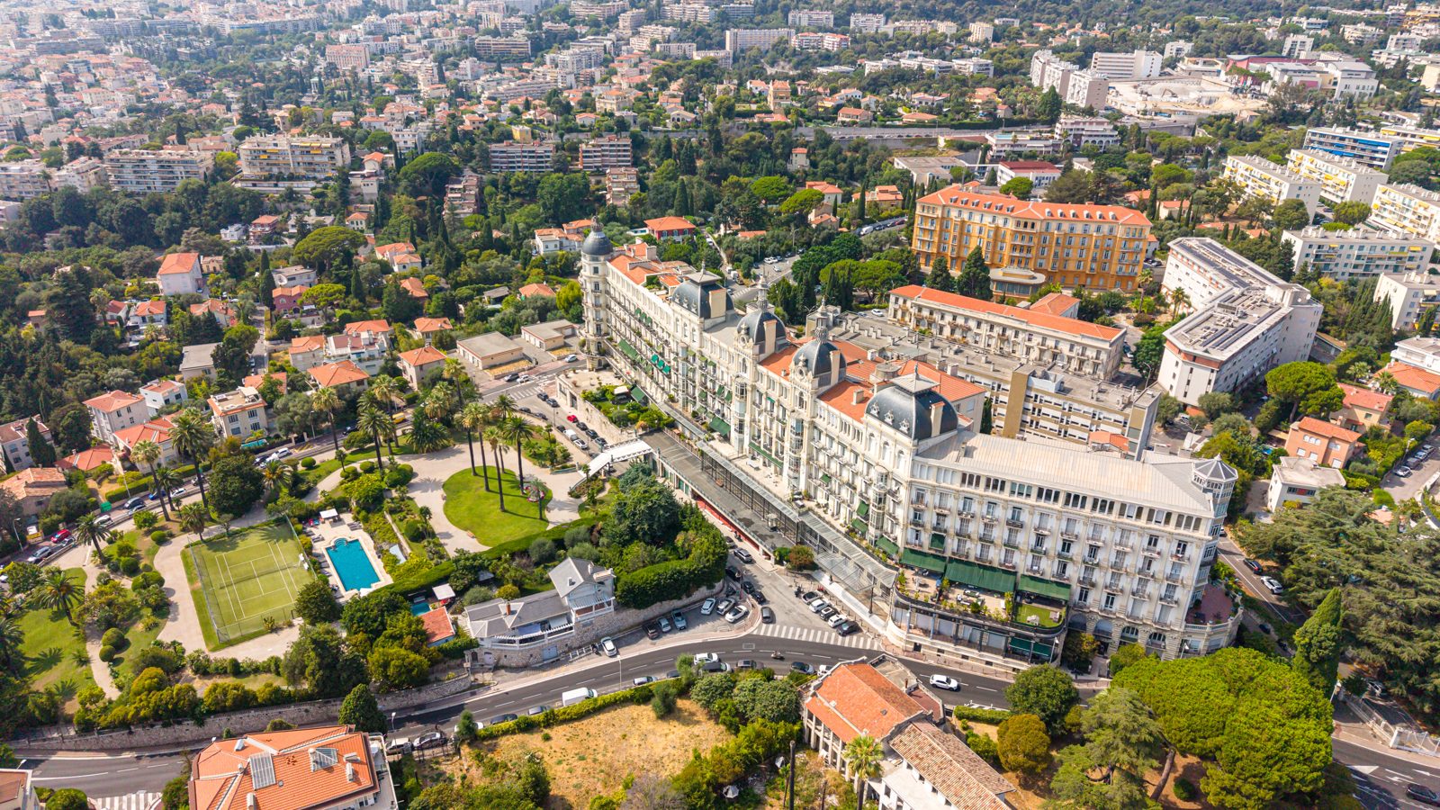Le Régina in Cimiez seen from above, with its dome and gardens